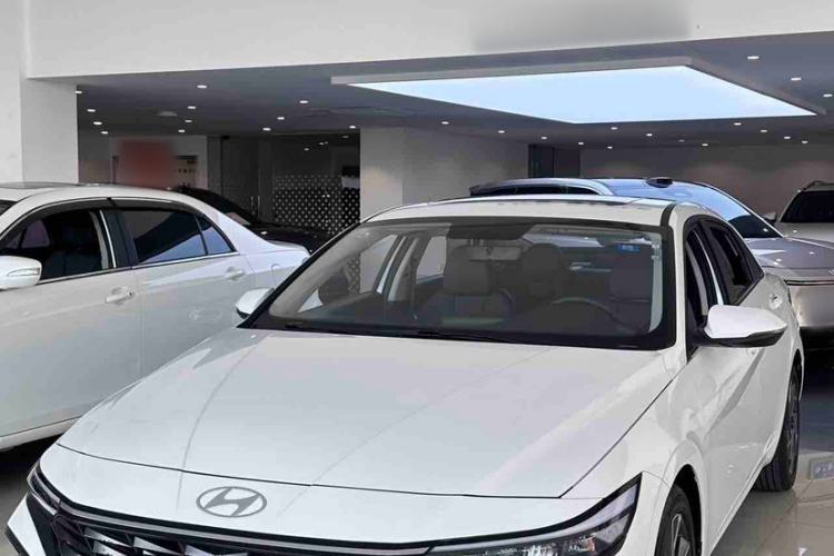 Used Hyundai Elantra 2023 1.5L CVT GLX Elite Edition