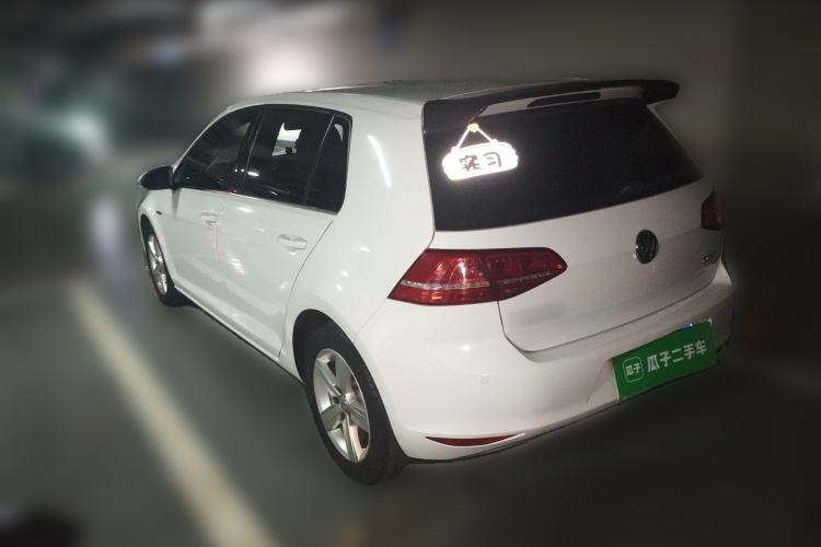 Used Volkswagen Golf 2015 1.4TSI Automatic Luxury Model Rear Left 45 Deg