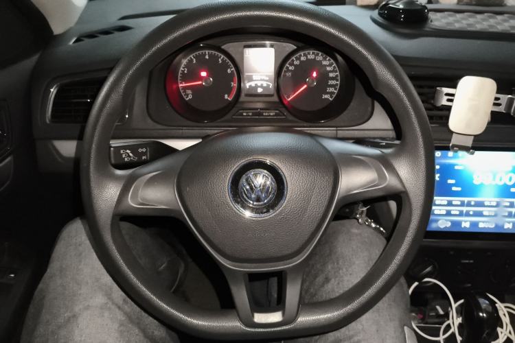 Used Volkswagen Lavida 2015 1.6L Automatic Fashion Edition