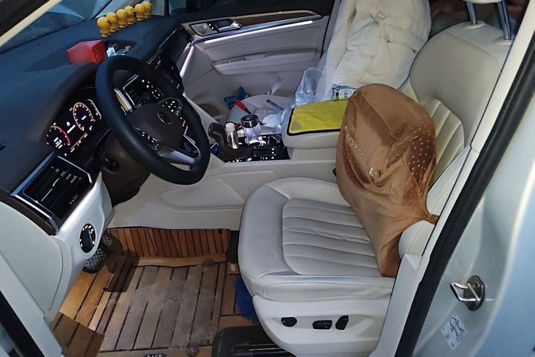 Used Volkswagen Viloran 2020 330TSI Luxury Edition
