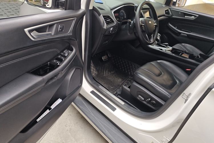 Used Ford Edge 2015 2.0T GTDi Four-Wheel Drive Prestige Model
