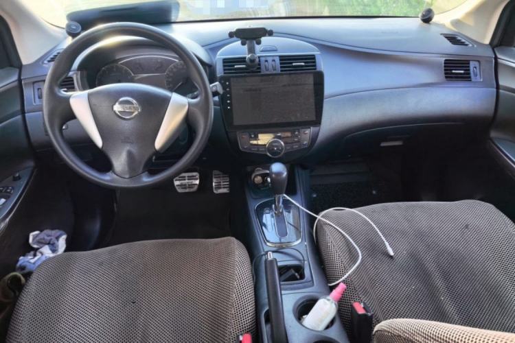 Used Nissan Tiida 2014 1.6L CVT Cool Cafe Edition