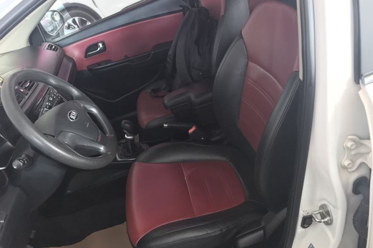 Used Kia K2 2015 Hatchback 1.4L MT GLS Cool Edition
