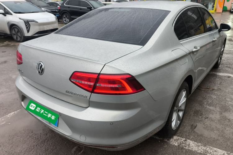 Used Volkswagen Magotan 2017 330TSI DSG Leading Model Rear Right 45 Deg