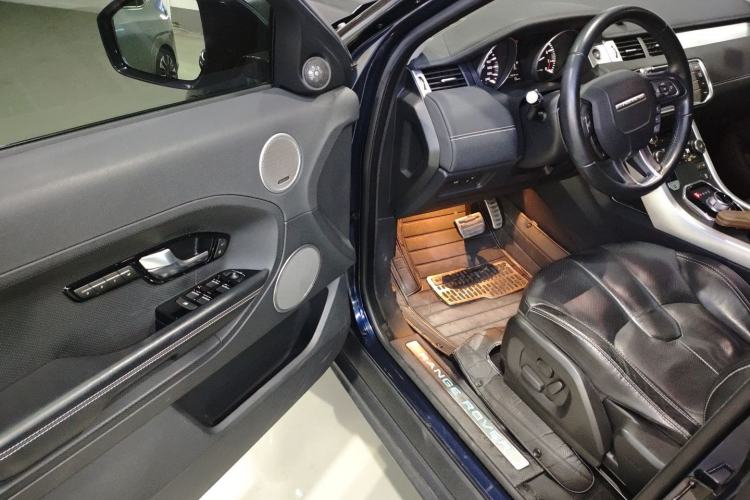 Used Land Rover Range Evoque 2014 2.0T 5-Door Ignite Edition Driver Seat