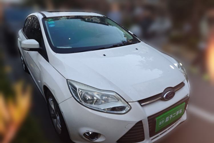 Used Ford Focus 2012 Sedan 1.6L Automatic Fashion Edition