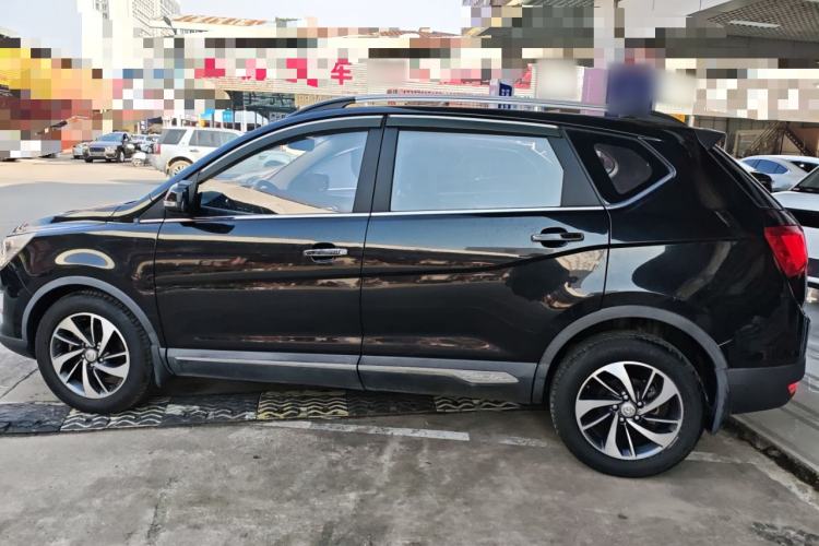 Used Baojun 560 2015 1.8L manual luxury version
