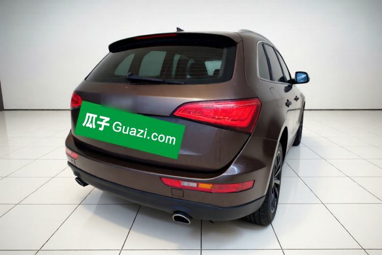 Used Audi Q5 2013 40 TFSI Technology Edition Rear Right 45 Deg