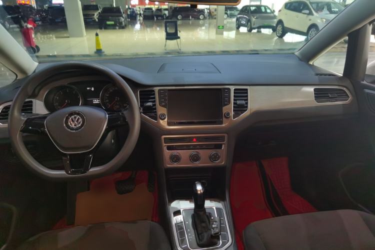 Used Volkswagen Golf Sportsvan 2016 1.6L Automatic Comfort Model
