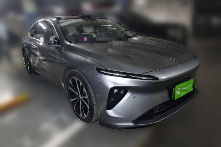 Used Nio ET7 2024 75 kWh Executive Edition Front Right 45 Deg