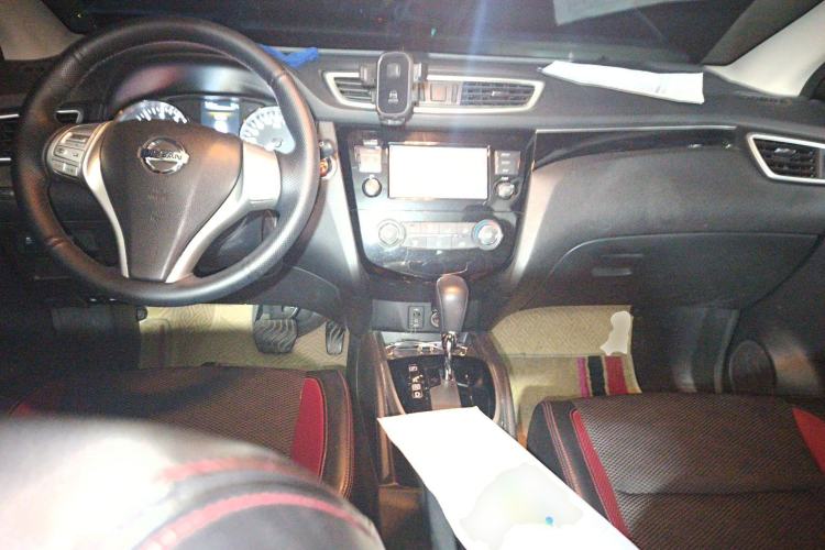 Used Nissan Qashqai 2017 2.0L CVT Luxury Edition China V Standard Center Console