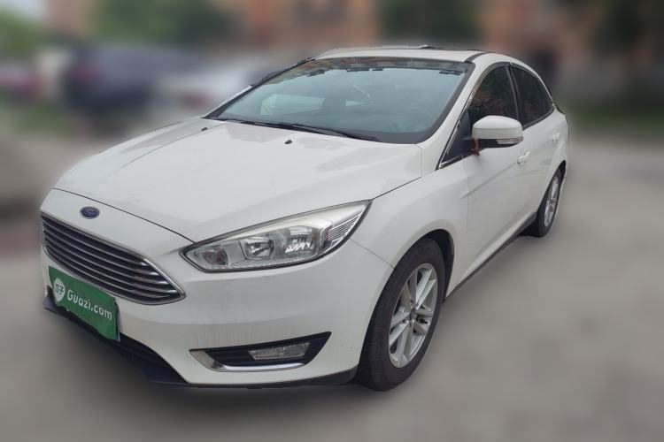 Used Ford Focus 2015 Sedan EcoBoost 125 Manual – Ultra-Style Edition