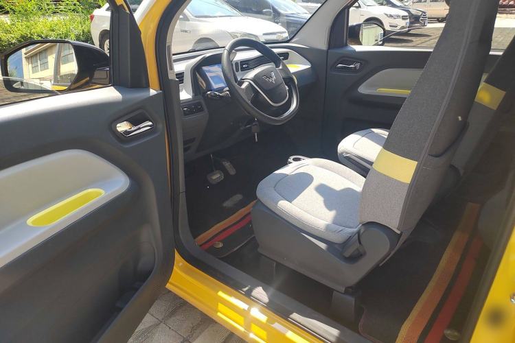 Used Wuling Hongguang MINIEV 2021 Macaron Fashion Model Lithium Iron Phosphate