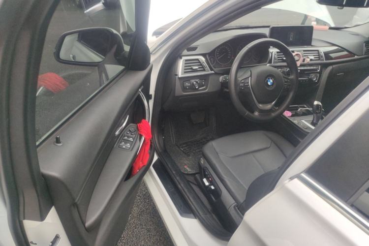 Used BMW 3 Series 2017 320Li Fashion Model
