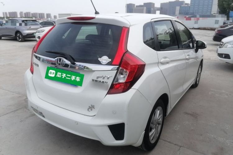 Used Honda Fit 2014 1.5L EX CVT Elite Model Rear Right 45 Deg