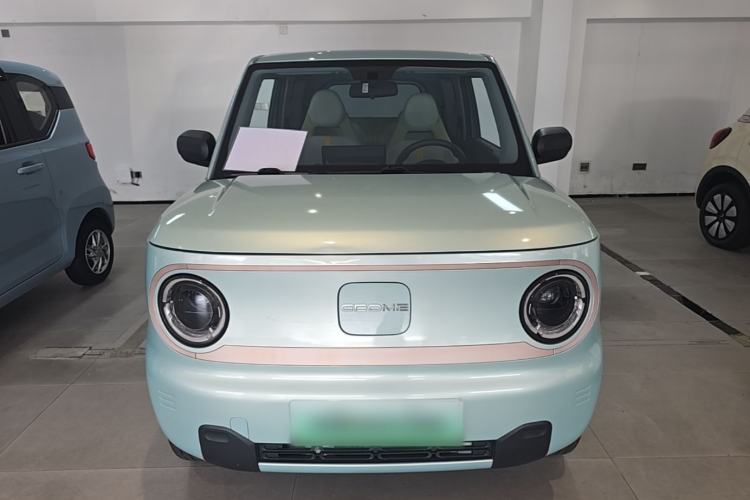 Used Geely Galaxy Panda 2023 Panda Mini New Year Edition Treasure Bear
