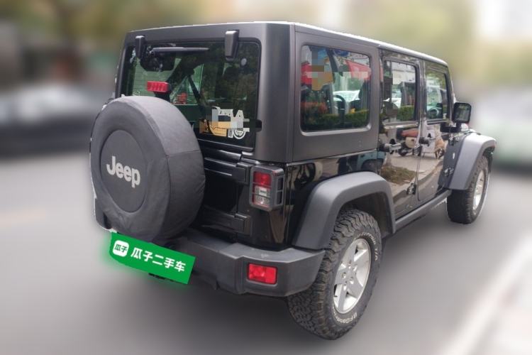 Used Jeep Wrangler 2014 3.0L Sahara Four-Door Edition Rear Right 45 Deg