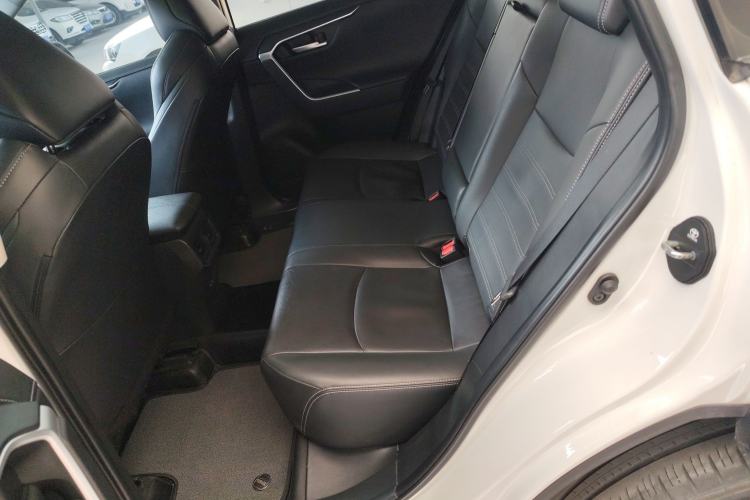 Used Toyota Wildlander 2022 2.0L CVT Two-Wheel Drive Luxury PLUS Edition