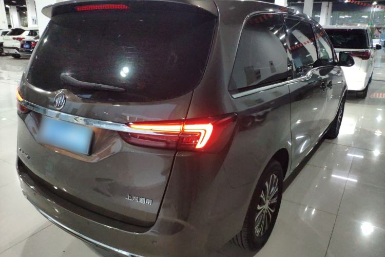 Used Buick GL8 2022 Land Cruiser Executive Class 652T Comfort Model
