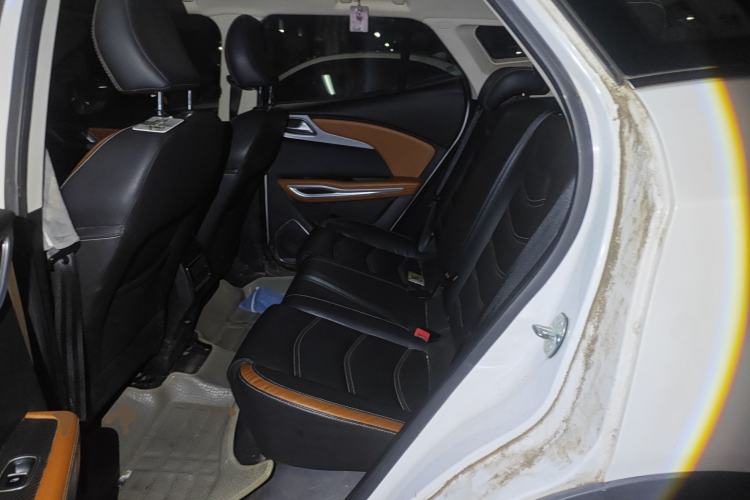 Used Zotye T300 2017 1.5T CVT Luxury Model Left Rear Seat