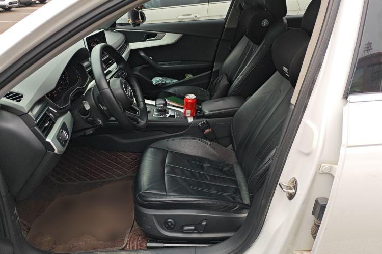 Used Audi A4L 2019 40 TFSI Fashion Edition China VI Emission Standard Left Front Seat