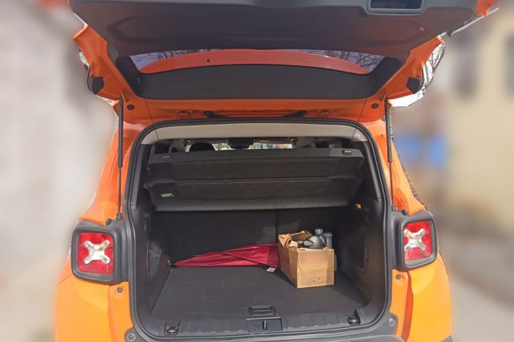 Used Jeep Renegade 2016 1.4T Automatic High-Energy Version
