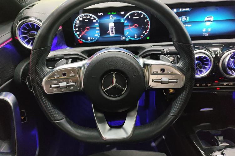 Used Mercedes-Benz A-Class 2021 A 200 L Sport Sedan Fashion Model
