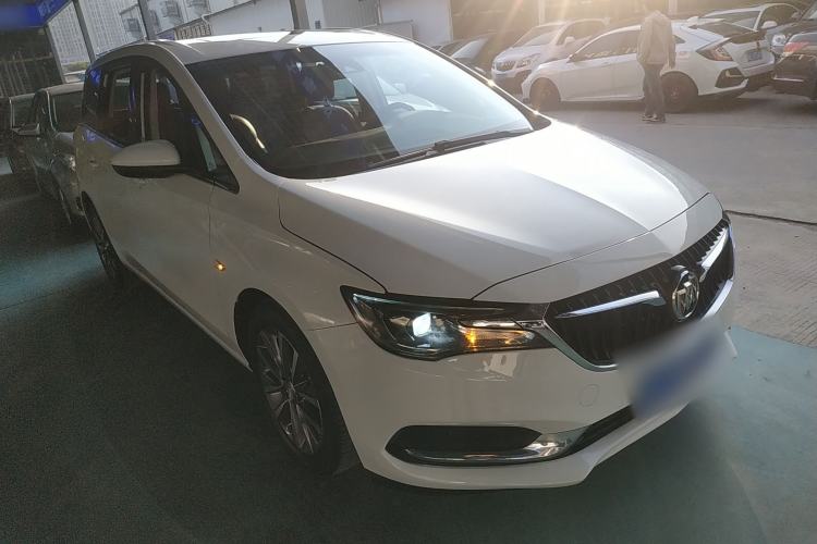 Used Buick GL6 2018 18T 6-Seater Prestige Model Front Right 45 Deg