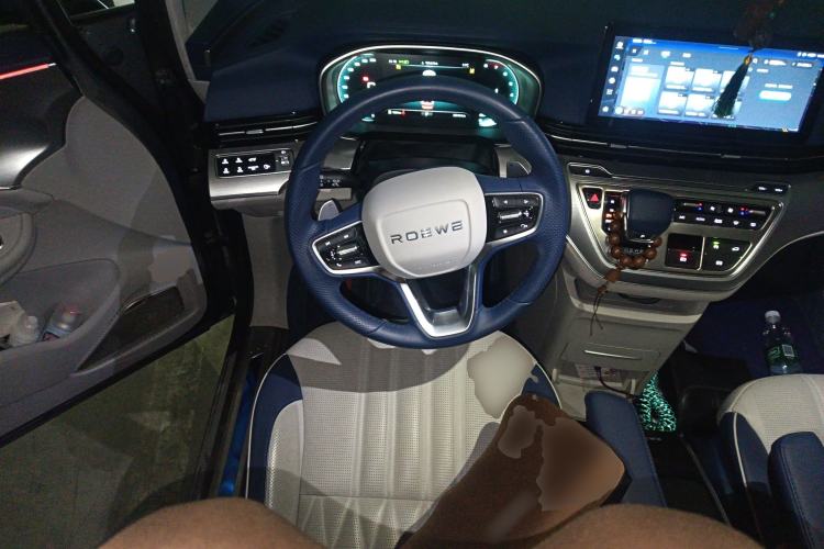 Used Roewe iMAX8 2022 400TGI Prestige Edition