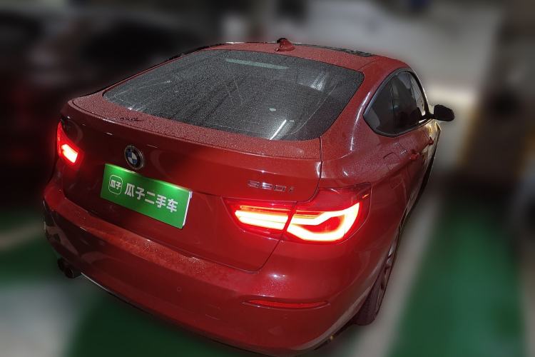 Used BMW 3 Series GT 2018 320i Sport Edition
