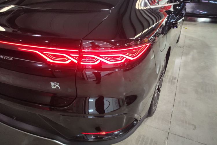 Used BYD Han 2023 EV Champion Edition 605KM Front-Drive Premium Model
