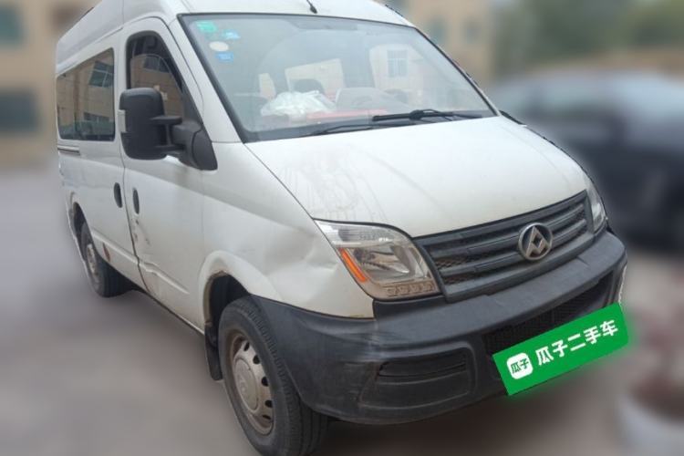 Used SAIC MAXUS Xintu V80 2014 2.5T Aotuntong Short Wheelbase Mid-Roof Model