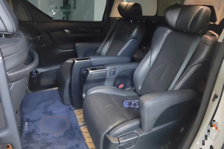 Used Toyota Vellfire 2020 Dual-Engine 2.5L HV Luxury Edition
