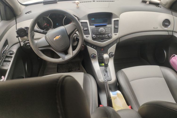 Used Chevrolet Cruze 2013 1.8L SE AT
