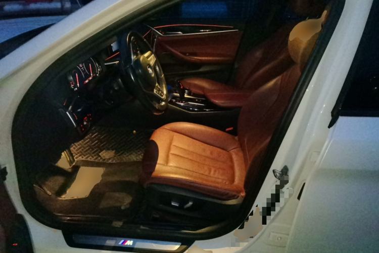 Used BMW 5 Series 2018 Facelifted 530Li xDrive M Sport Package
