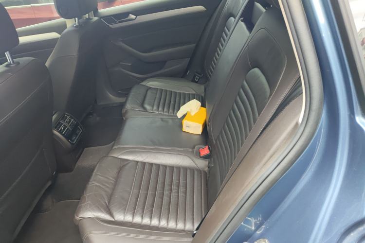 Used Volkswagen Variant 2016 380TSI Two-Wheel-Drive Style Edition
