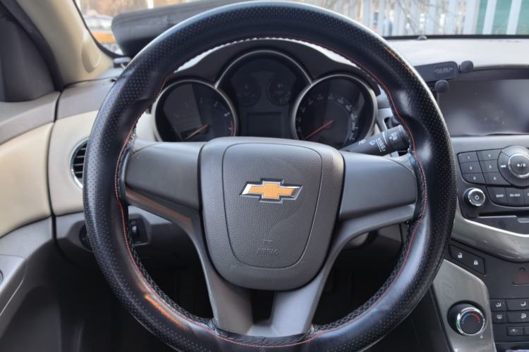 Used Chevrolet Cruze 2015 1.5L Classic SE AT
