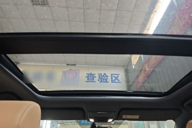 Used Honda UR-V 2020 370TURBO Two-Wheel Drive Luxury Edition Headliner