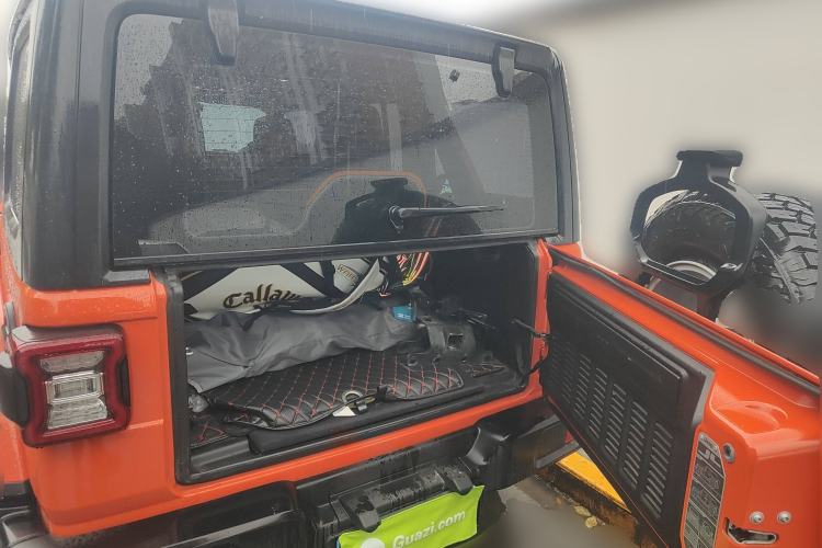 Used Jeep Wrangler 2018 2.0T Sahara Four-Door Edition