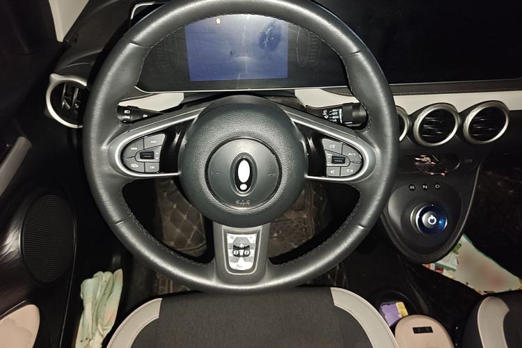 Used ORA Black Cat 2022 405 km Long-Range Version Ternary Lithium Steering Wheel