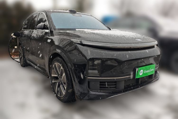 Used Li Auto L8 2024 Pro Model Front Right 45 Deg