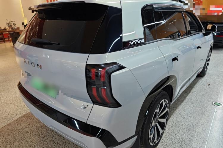 Used AION V 2024 Aion Tyrannosaurus 650 Smart Premium Edition
