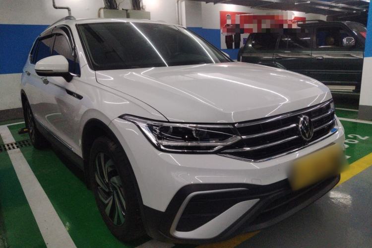 Used Volkswagen Tiguan L 2023 300TSI Automatic Two-Wheel Drive Smart Edition
