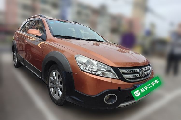Used Dongfeng Aeolus H30 2014 CROSS 1.6L Manual Zunyi Model Front Right 45 Deg
