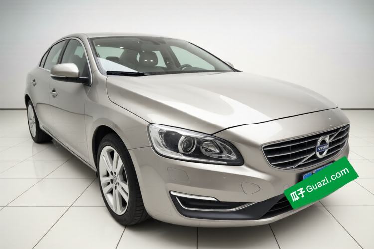 Used Volvo S60 2014 S60L 2.0T Zhiyuan Edition
