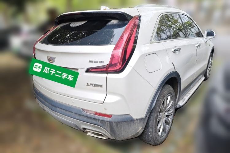 Used Cadillac XT4 2018 28T Two-Wheel-Drive Luxury Model Rear Right 45 Deg