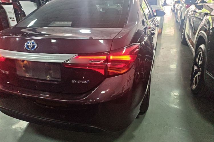 Used Toyota Levin 2016 Dual-Engine 1.8H GS E-CVT Elite Model with Sunroof Right Rear Taillight