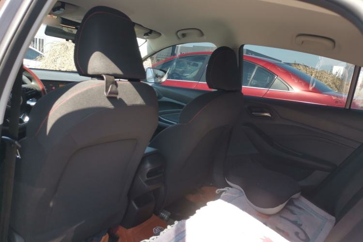 Used MG 5 2023 180 DVVT Manual Fashion Edition
