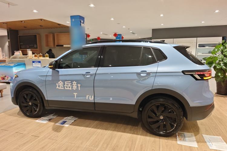 Used Volkswagen Tharu 2025 NewRui 300TSI Prestige Edition
