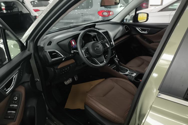 Used Subaru Forester 2020 2.0i e-Boxer Flagship Edition with EyeSight
